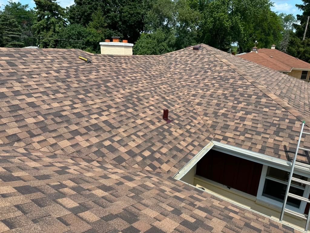 Finished architectural shingle roof installed by Bold Brothers